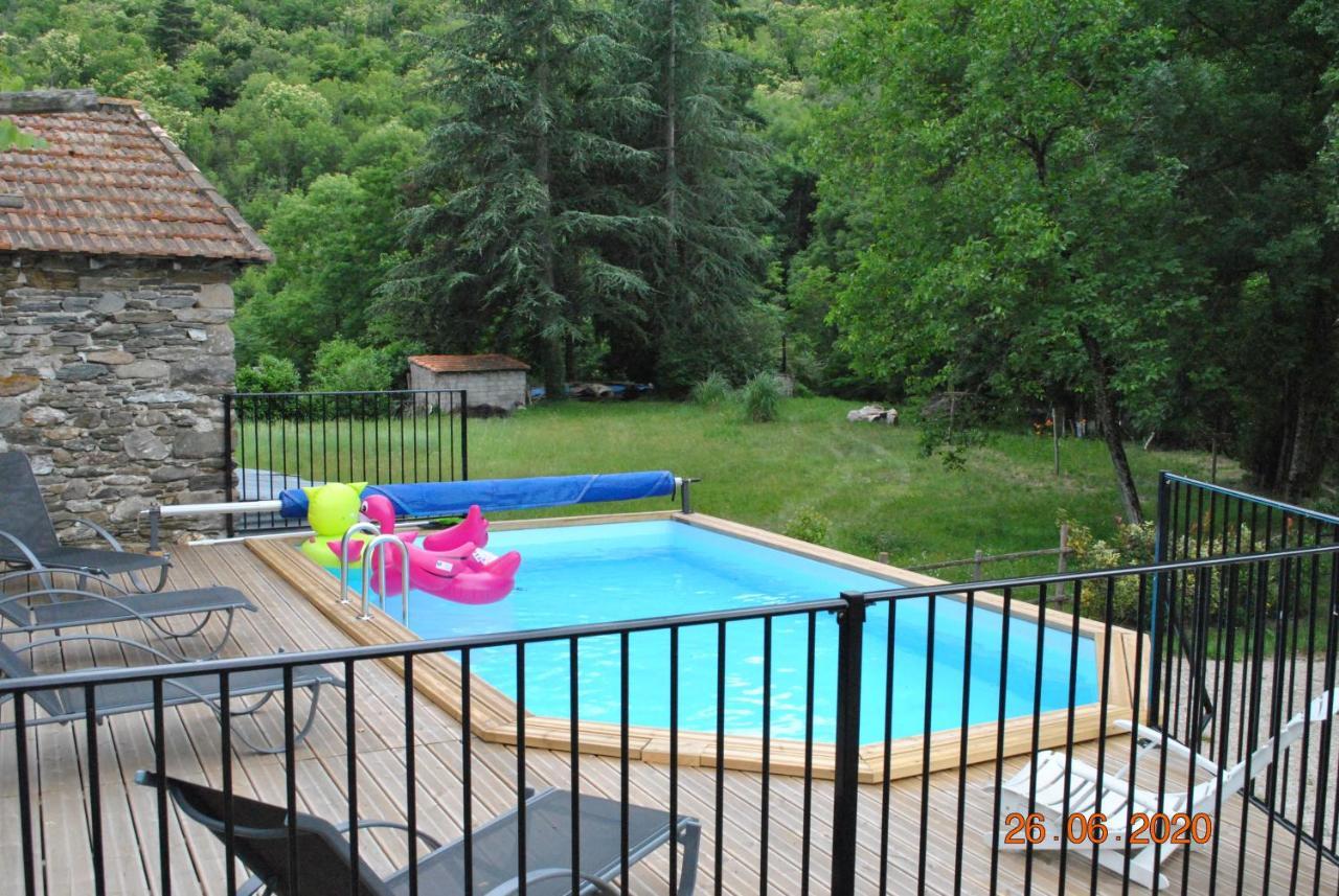 อัลแบร์กีแยร์ Villa Sainte-Croix-Vallee-Francaise ภายนอก รูปภาพ
